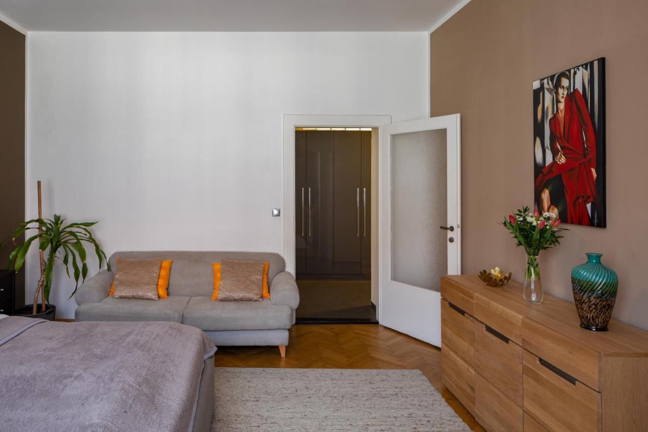 Deluxe Apartment In Old Town By Prague Days Eksteriør bilde